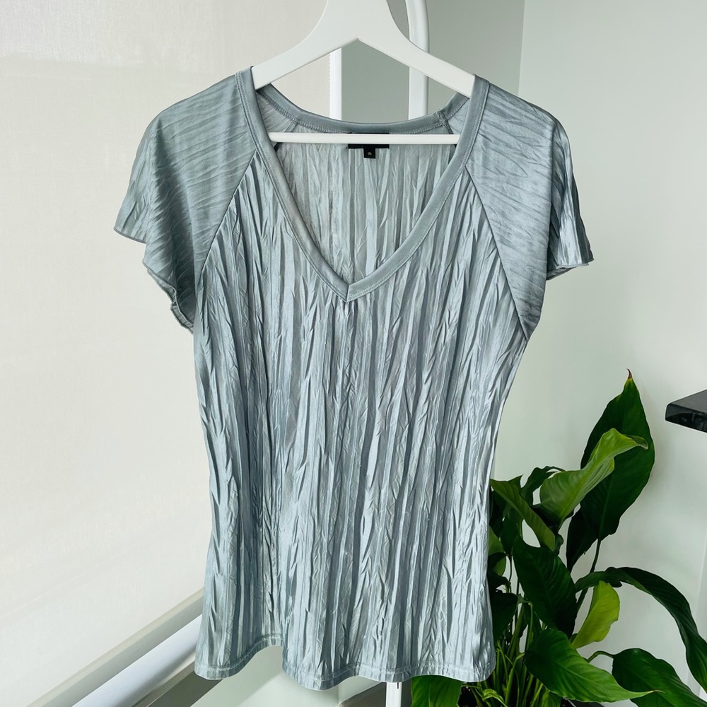 Size medium | Peppercorn silver tee